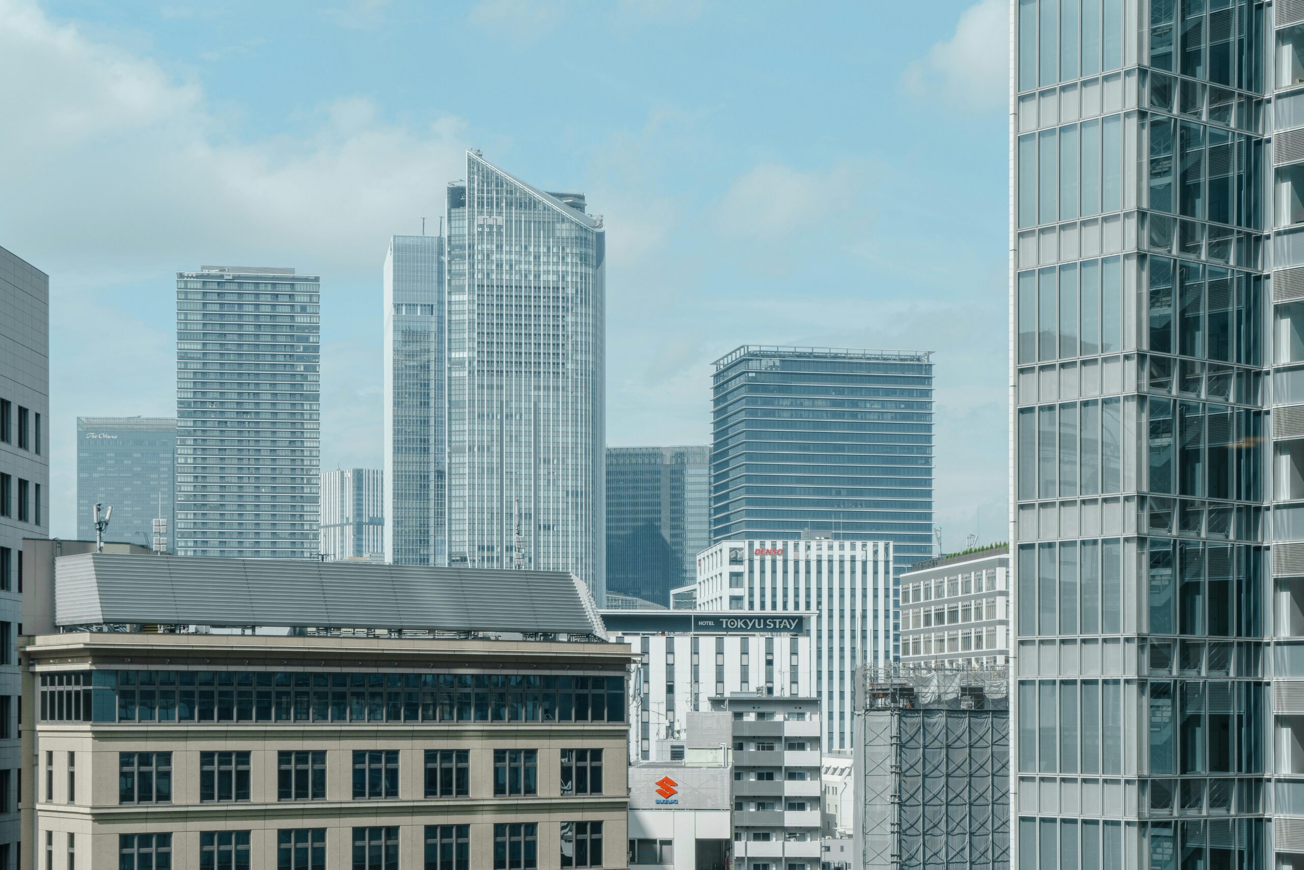 Navigating Market Volatility: A Strategic Guide for Long-Term Investors